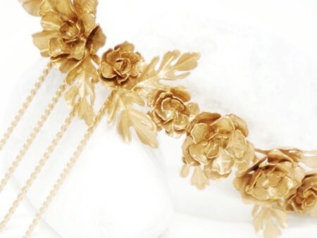 tiara de flores dorada